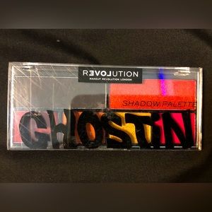 🔵BUNDLE🔵Revolution ’Ghostin’ & FLOWER Wanderlust eyeshadow palette🆕